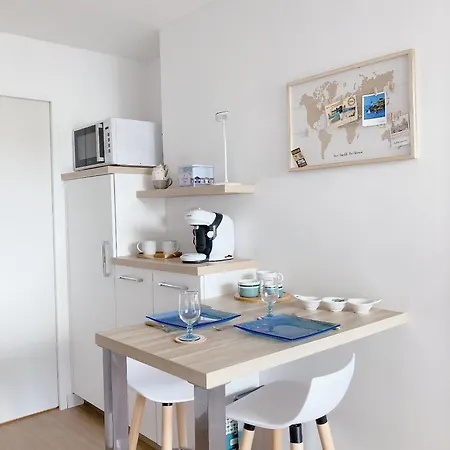 Nouveau * Ty Levenez *pour 2 Vacanciers * Parking Apartment