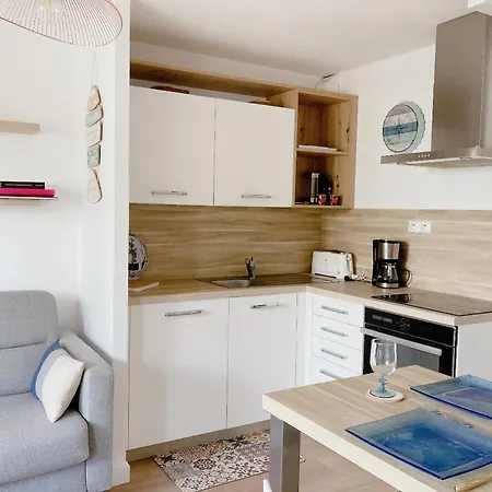 Nouveau * Ty Levenez *pour 2 Vacanciers * Parking Apartment *