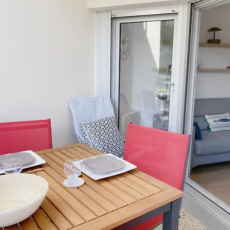 Apartment Nouveau * Ty Levenez *pour 2 Vacanciers * Parking